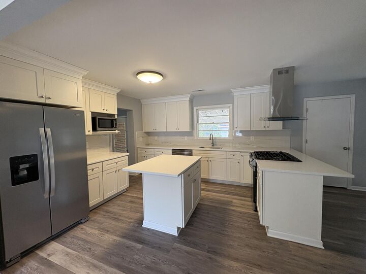 Property Photo:  15 Newark Avenue  SC 29445 