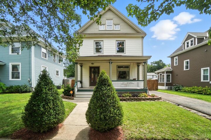 4722 Glenshade Avenue  Cincinnati OH 45227 photo