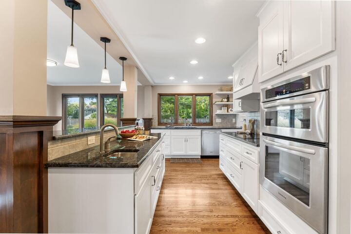 Property Photo: 2585 Westmont Boulevard OH 43221