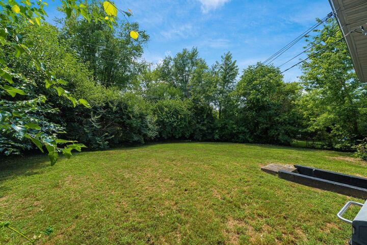 Property Photo:  5049 Gunston Drive  OH 43232 