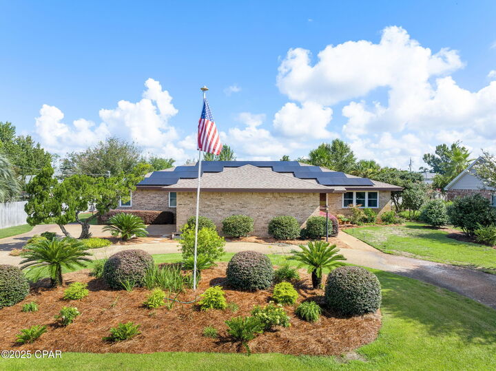 Property Photo:  806 S Longwood Circle  FL 32405 