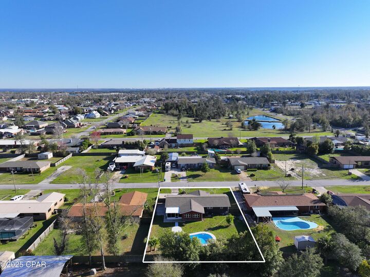 Property Photo: 5031 Park Street FL 32404