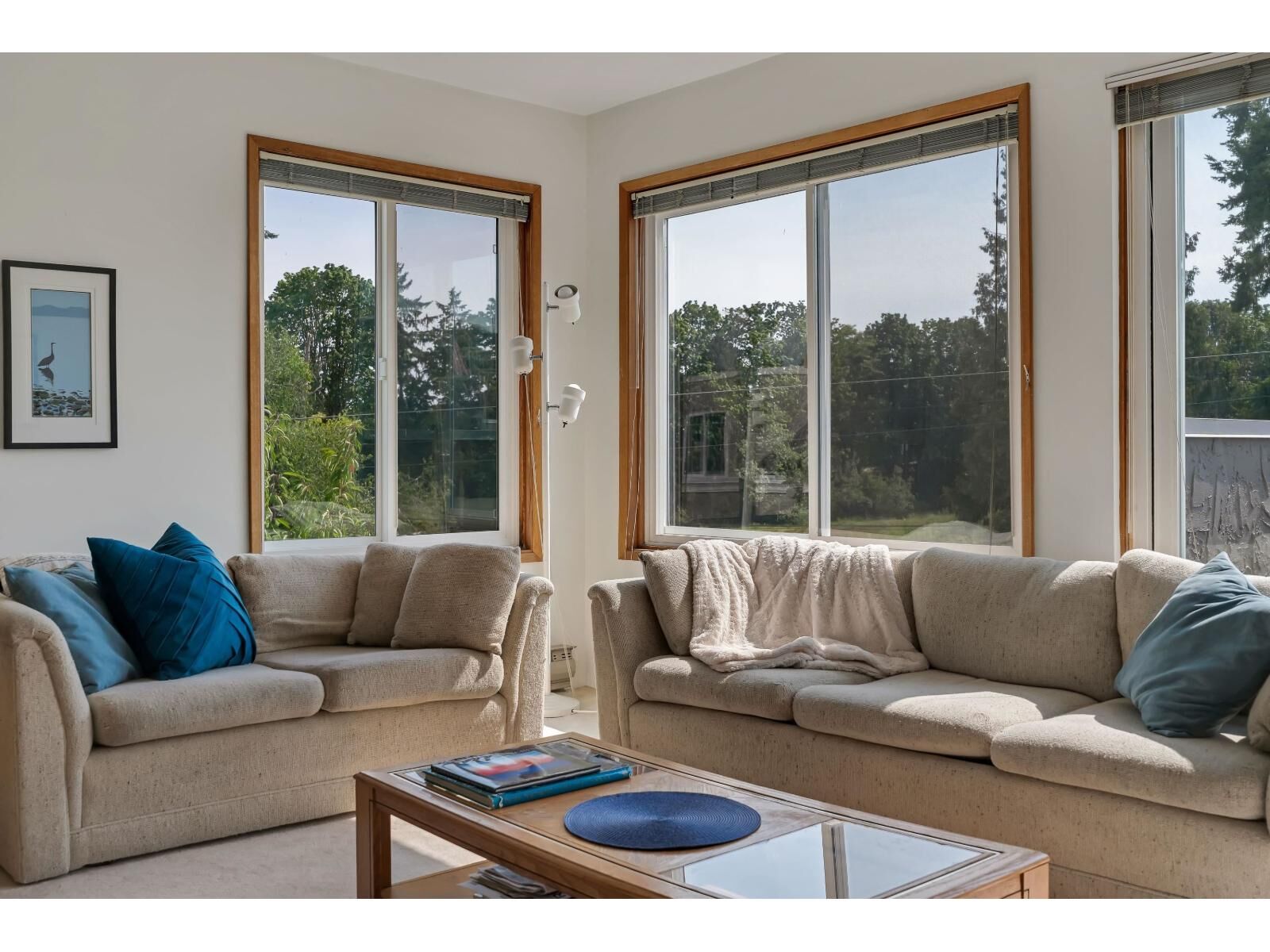 Property Photo:  15971 Marine 14  BC V4B 1P8 