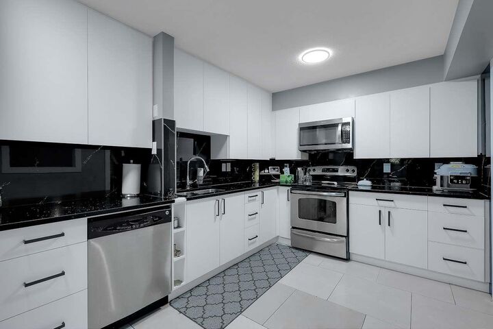 Property Photo: 13499 92 23 BC V3V 8B7