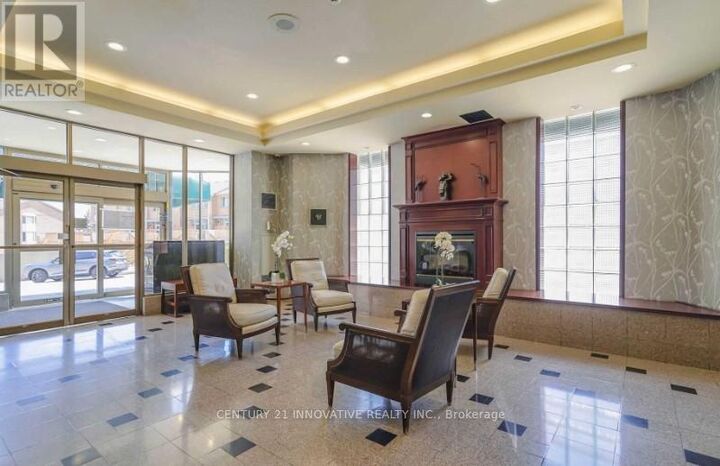 Property Photo:  3605 Kariya Drive 1012  ON L5B 3J4 