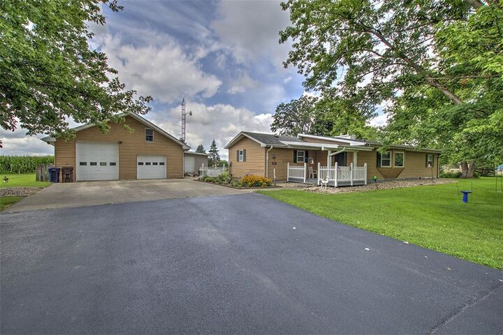 4829 Birch Church Road  Oreana IL 62554 photo