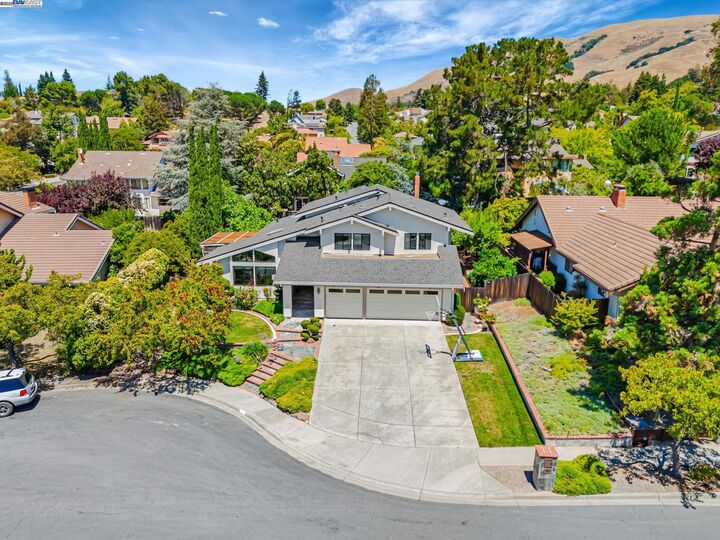 Property Photo:  1054 Geronimo Ct  CA 94539 