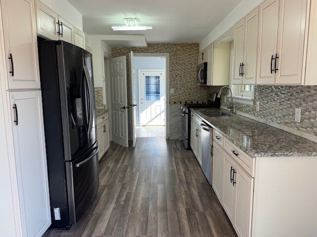 Property Photo: 3404 Wallace Street PA 16504