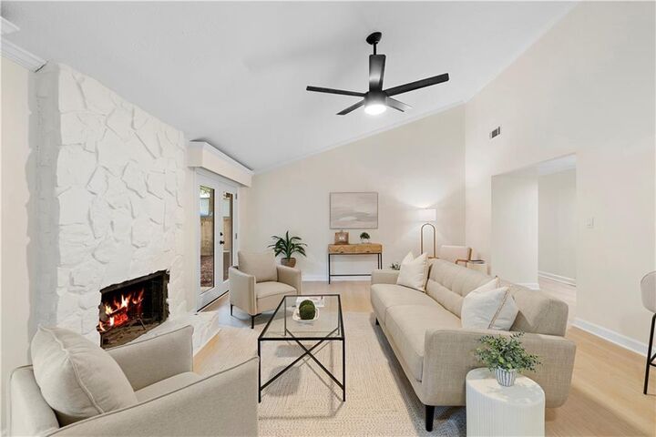 Property Photo: 10630 Worthington Hills Manor GA 30076
