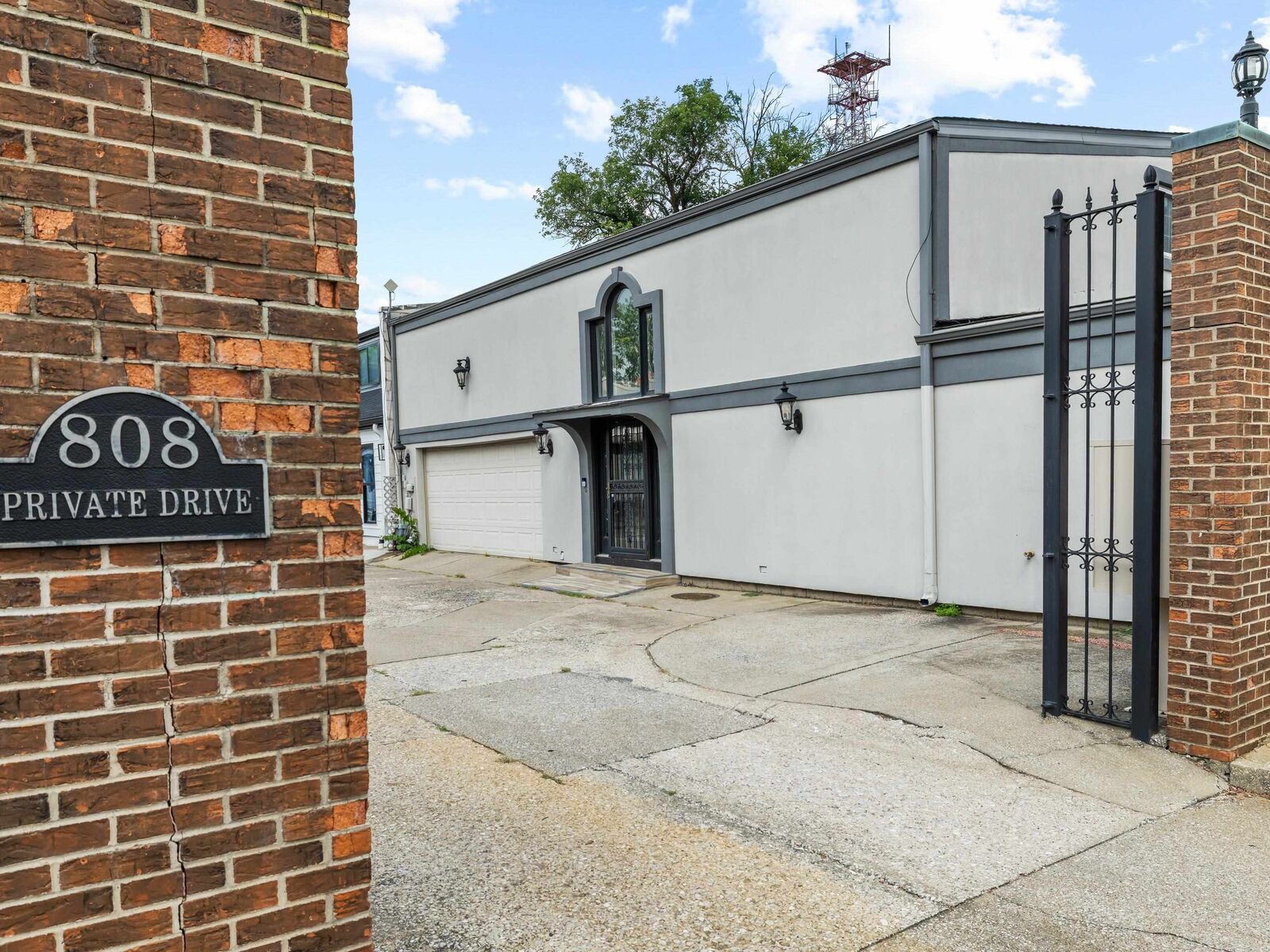 Property Photo:  808 Frederica Street  KY 42301 