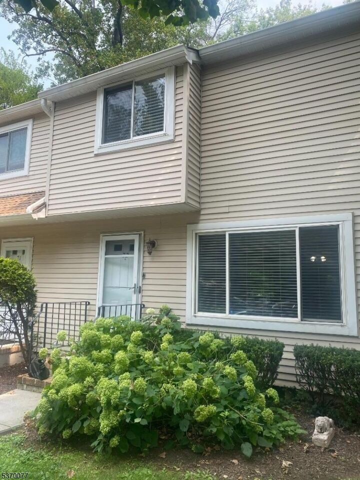 Property Photo:  72 Woodland Dr  NJ 07203 