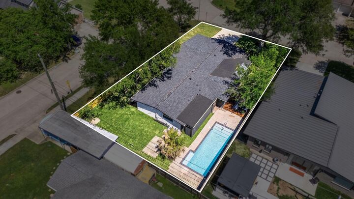 Property Photo:  1931 Chaparral Drive  TX 77043 