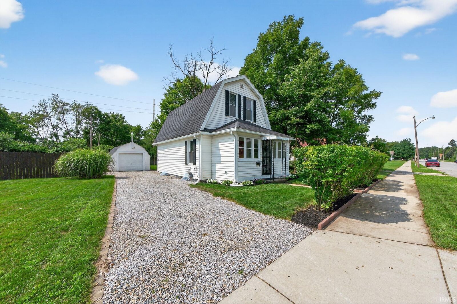 Property Photo:  423 Fairmount Avenue  IN 46545-5813