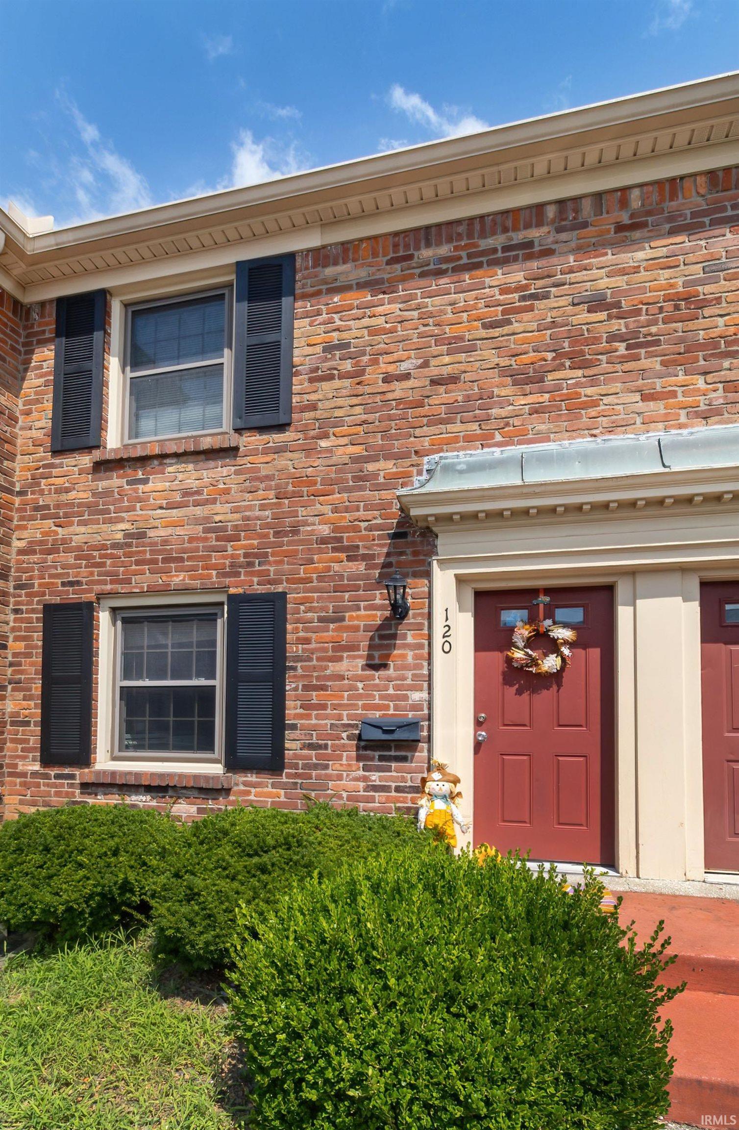 120 Hampton Court  Evansville IN 47715 photo