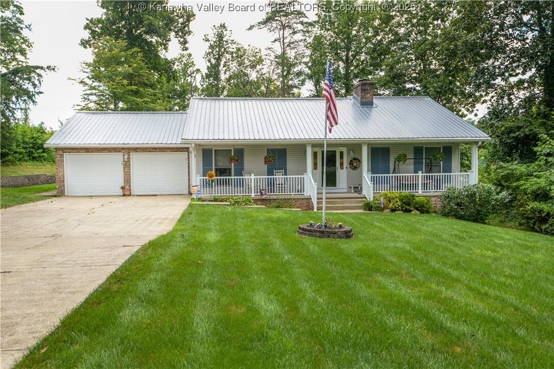 Property Photo:  3024 Shadyside Road  WV 25177 