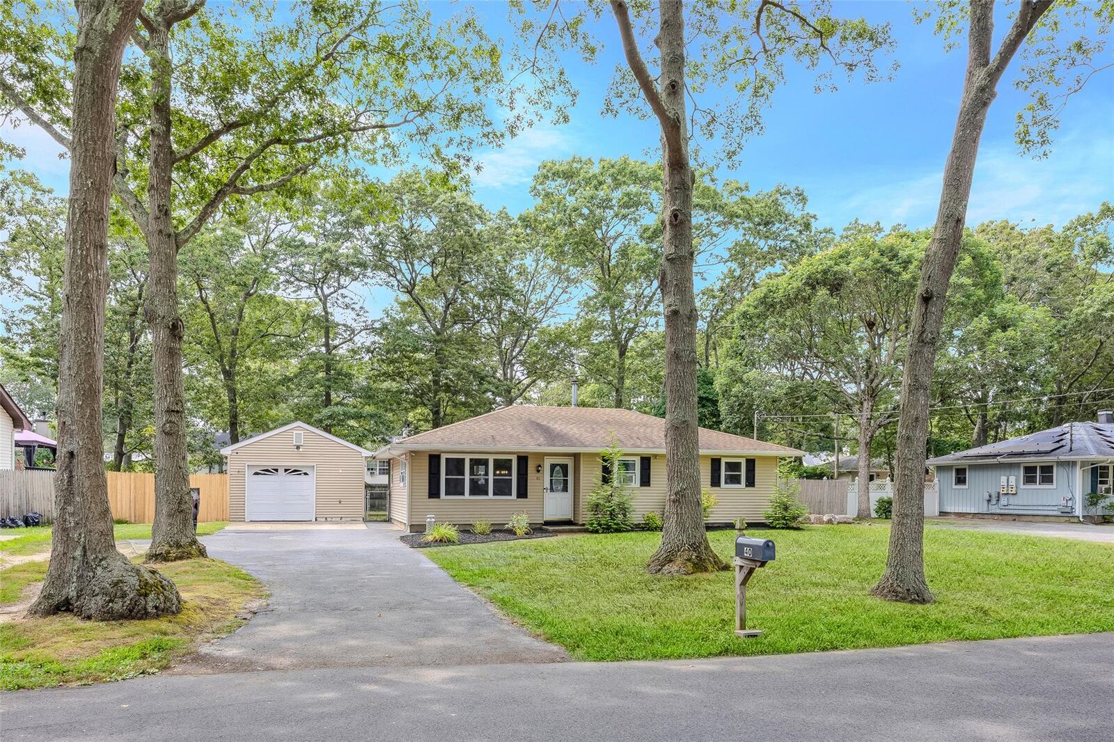 Property Photo:  40 Lafayette  NY 11950 