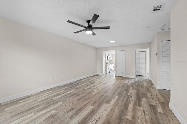 Property Photo: 45 Las Brisas Court FL 34743
