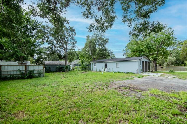 Property Photo: 7702 New York Drive FL 33619