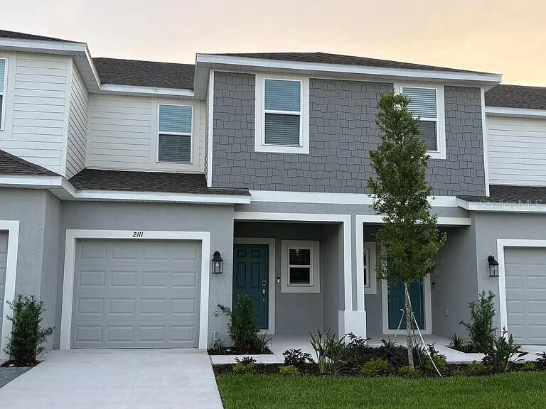 Property Photo: 2111 Hallier Cove FL 33543