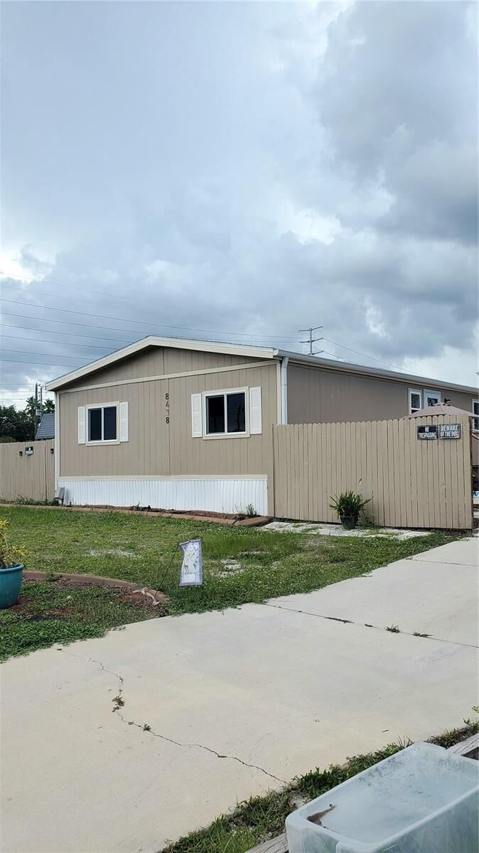 Property Photo:  8438 Formel Avenue  FL 34668 