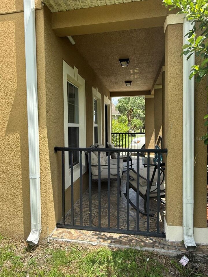 Property Photo:  2900 Moonstone Bend  FL 34758 