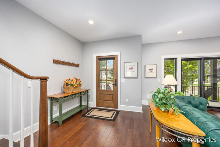 Property Photo:  7275 Schoolhouse Drive SE  MI 49301 