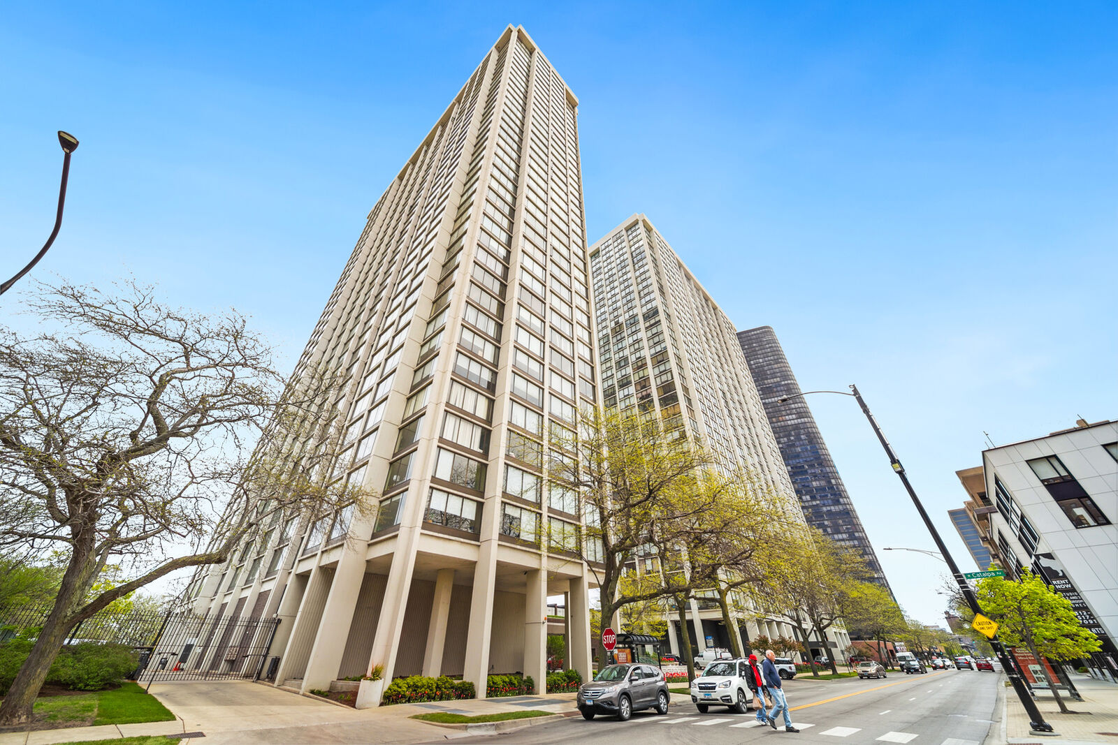 Property Photo:  5455 N Sheridan Road 3804  IL 60640 