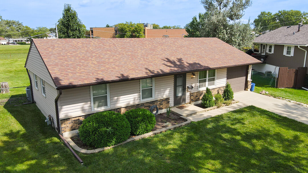 Property Photo:  408 Beebe Court  IL 60107 