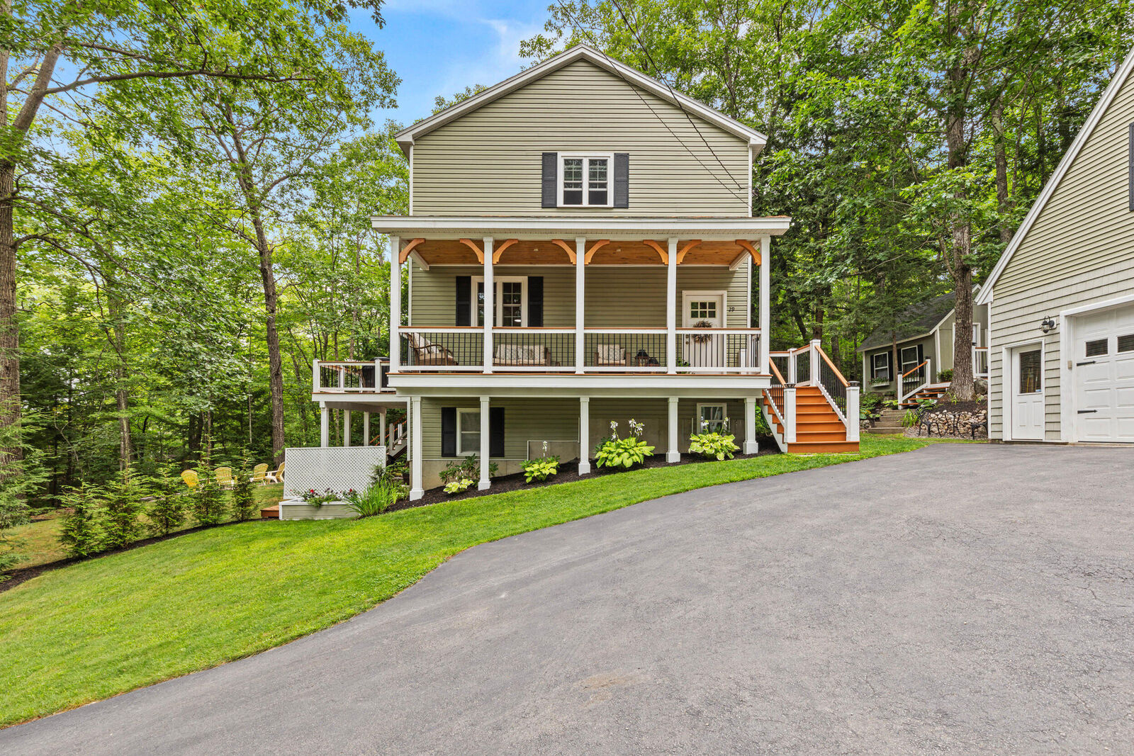 Property Photo:  29 Pinecroft Road  ME 04040 
