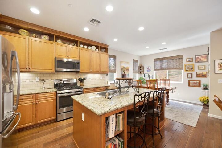Property Photo:  9763 Dartwell Way  CA 95829 