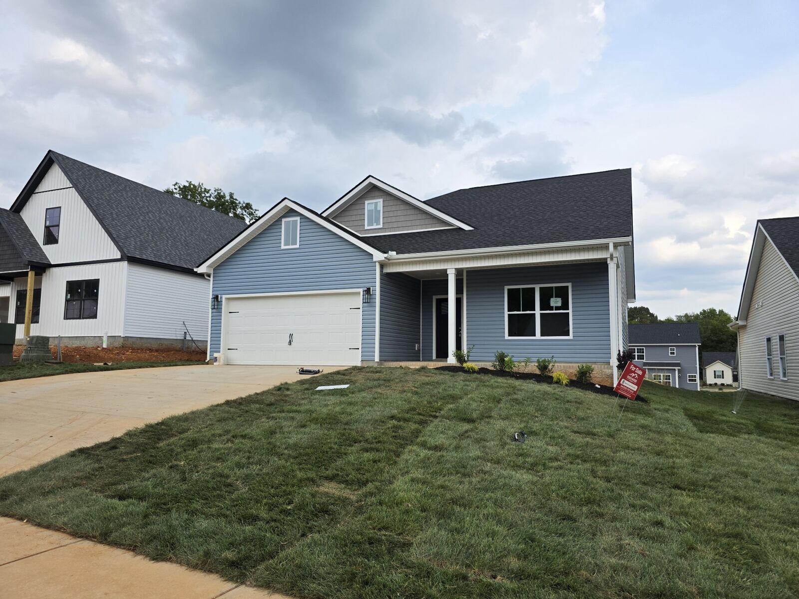 Property Photo: 1322 Isaiah Dr TN 37042