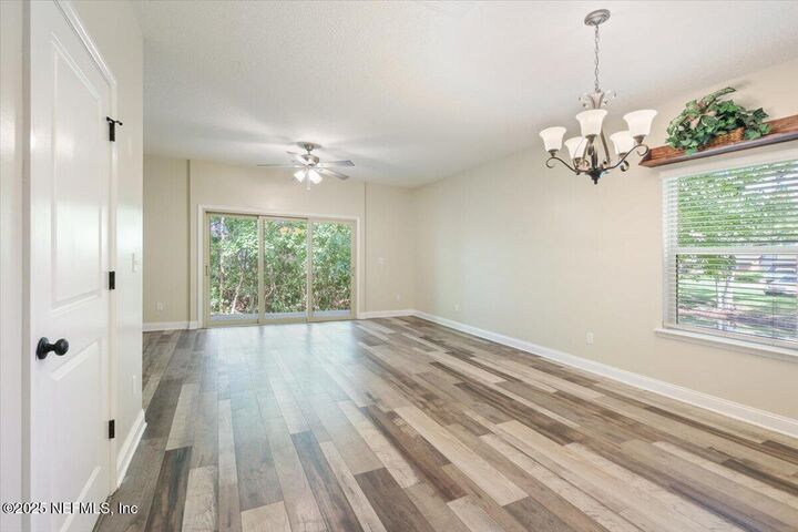 Property Photo: 4182 Quiet Creek Loop FL 32068