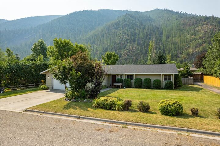 Property Photo: 195 N Easy Street MT 59802