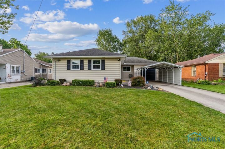 Property Photo:  147 Bell Avenue  OH 45840 