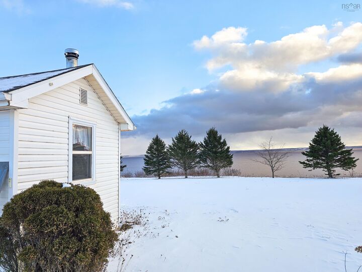 Property Photo:  4606 Highway 2  NS B0M 1B0 