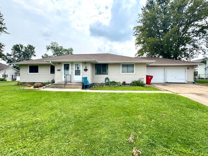Property Photo:  502 1st Street W  MN 55976 