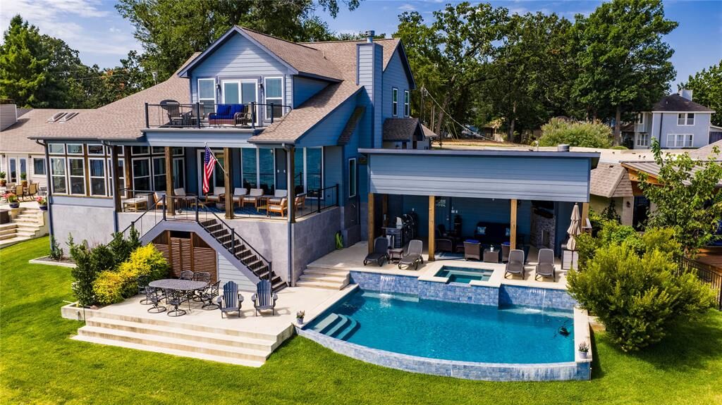 Property Photo: 506 Sampan Drive TX 75143
