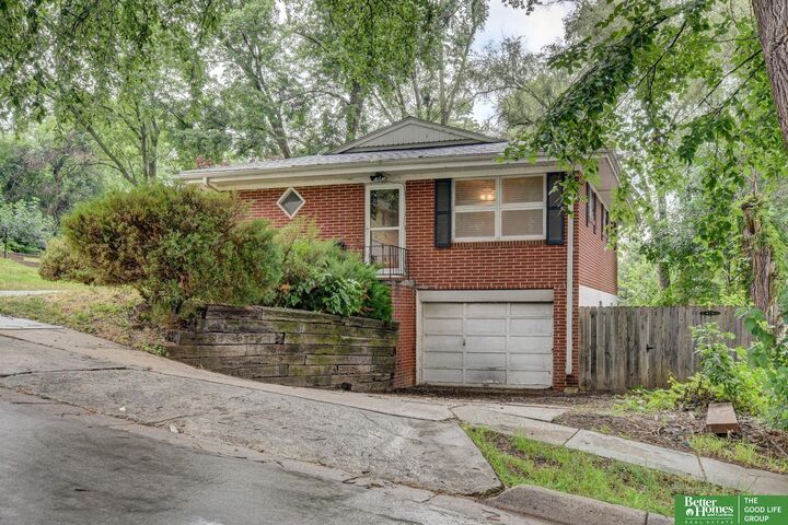 Property Photo: 5640 Ruggles Street NE 68104