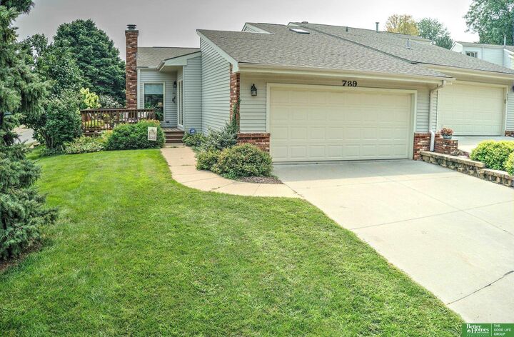 739 N 129 Court  Omaha NE 68154 photo