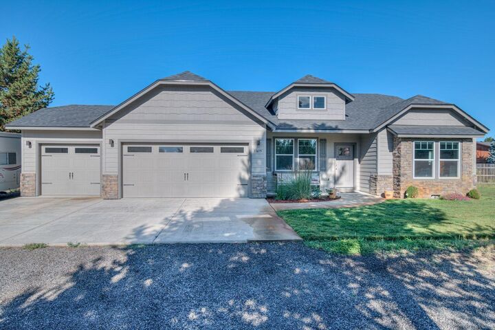 53475 Bridge Drive  La Pine OR 97739 photo