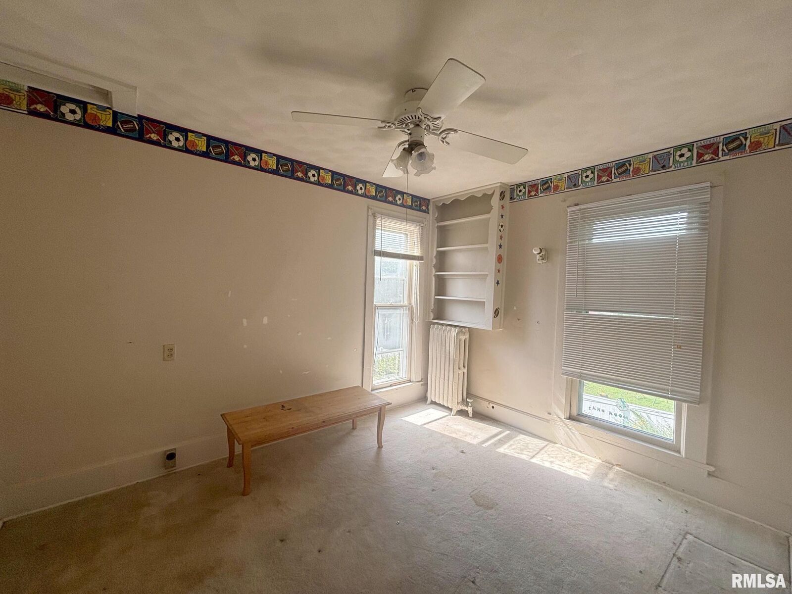Property Photo:  302 N Rose Street  IL 61529