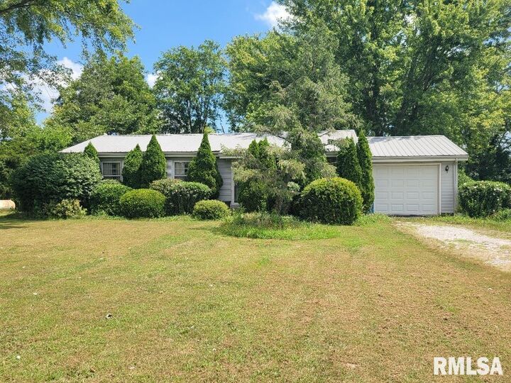 10554 N State Route 142 Highway  Mt Vernon IL 62864 photo