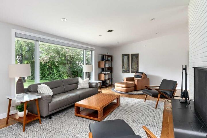 Property Photo:  56 Massey Place SW  AB T2V 2G5 