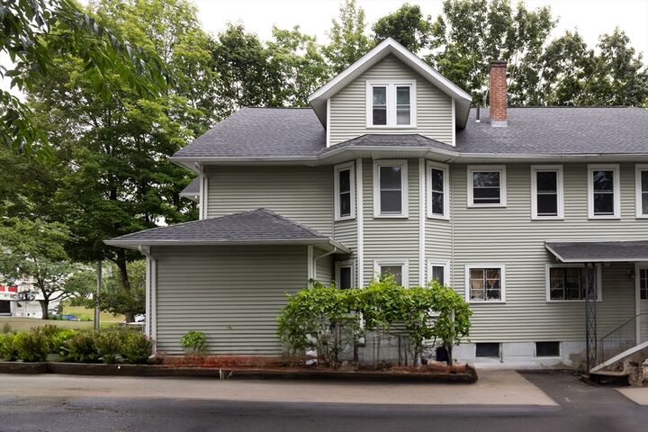 Property Photo:  51 South Lenox St 2  MA 01602 