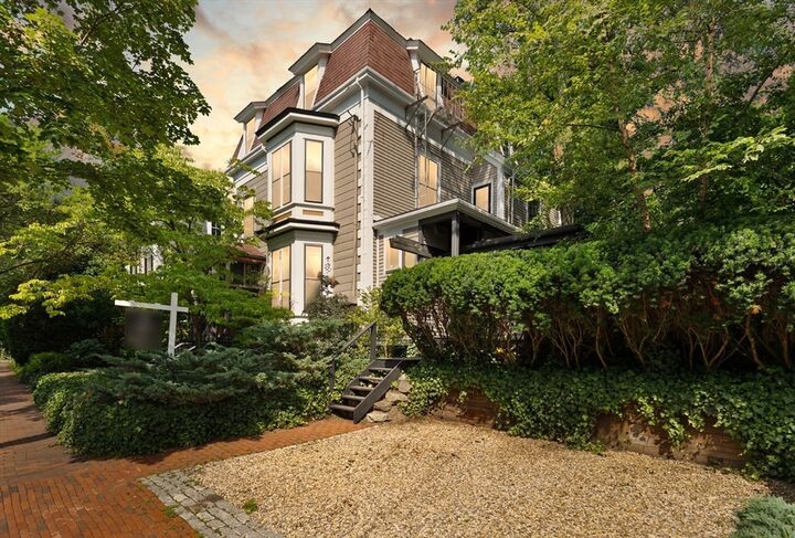 Property Photo:  32 Hawthorn St  MA 02138 