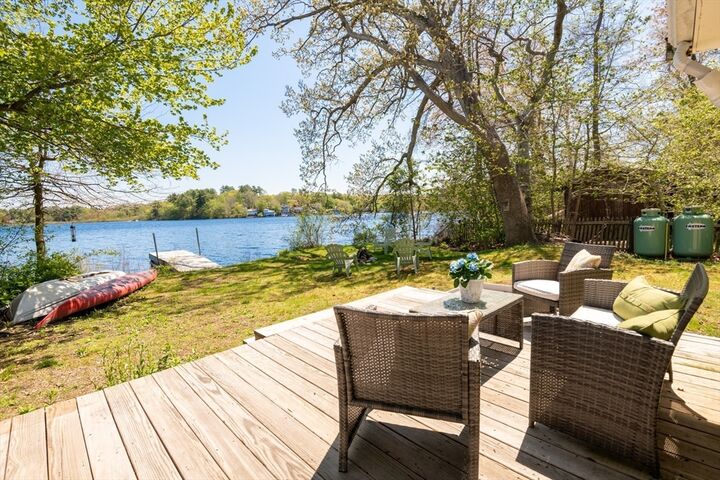Property Photo:  4 Gregory Island Lane  MA 01929 