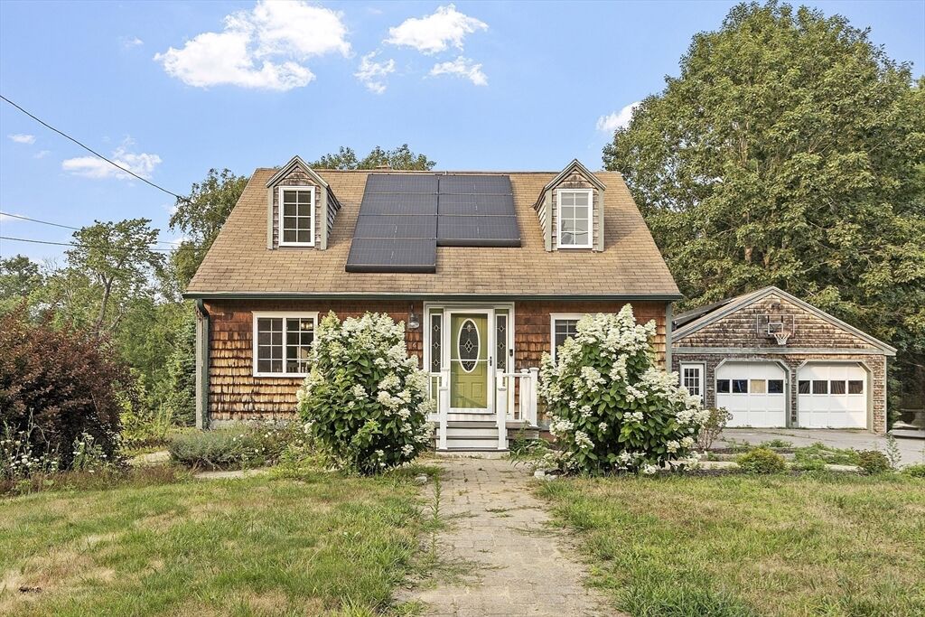 Property Photo:  4 Park St  MA 01473 