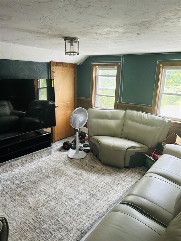 Property Photo:  733 Pleasant St 2  MA 01542 