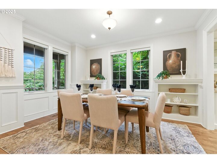 Property Photo:  784 3rd St  OR 97034 