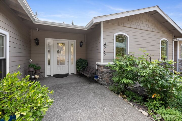 Property Photo:  3515  91st Avenue Ct E  WA 98371 